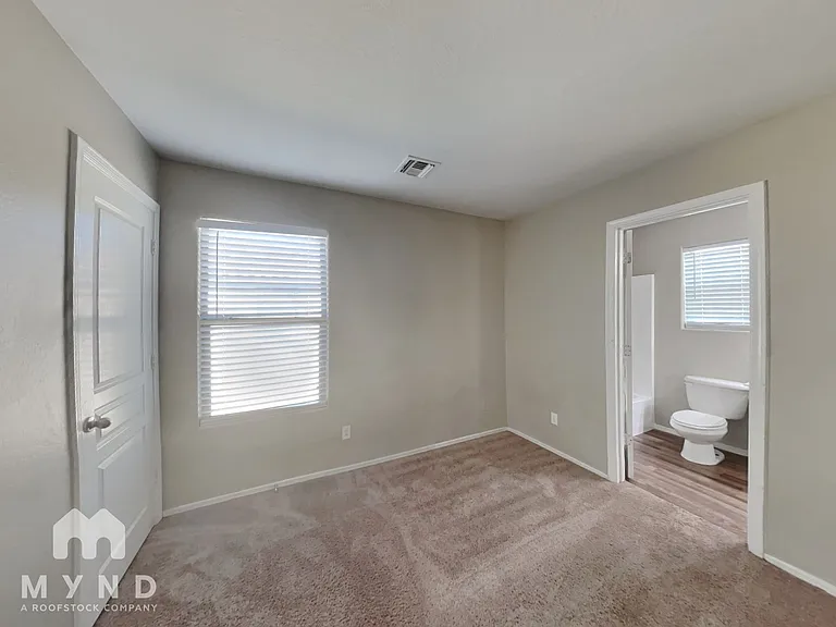 451 S Hawes Rd #12 — Photo 14