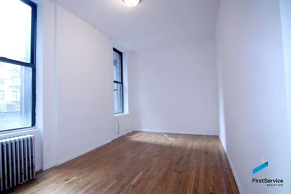 Rented by FirstService Realty (legacy) | media 3