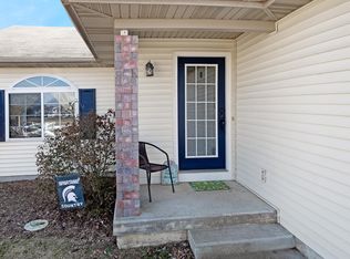733 Wild Pond Ct, Middleville, MI