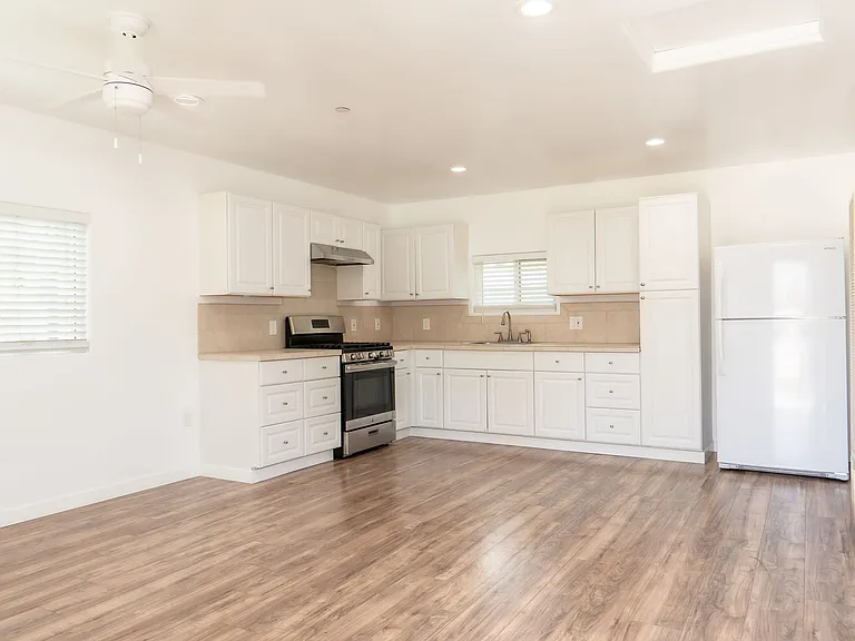 1392 Oriole Pl #A — Photo 7