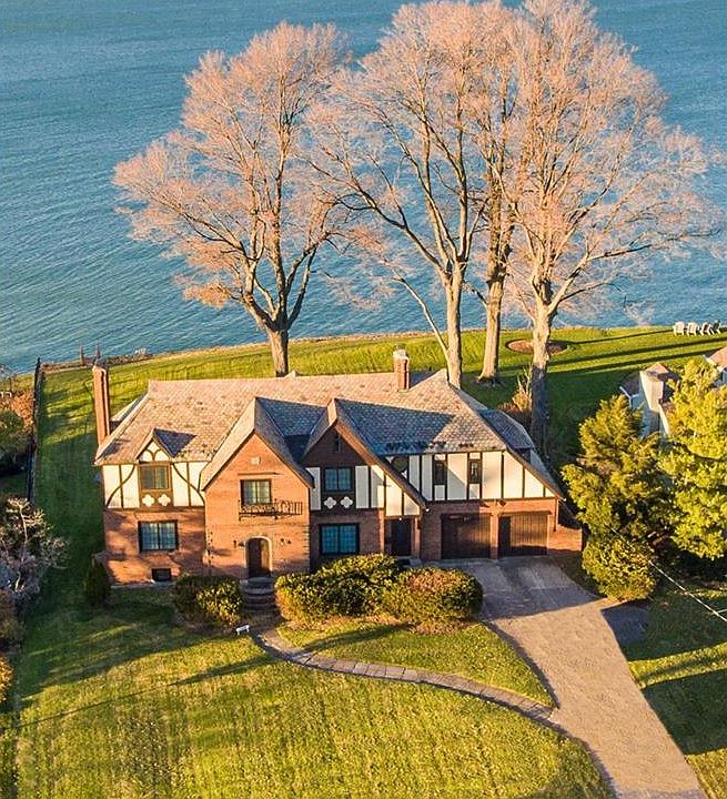1st image of 20178 Parkside Dr