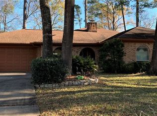 818 S Hyannis Port St, Crosby, TX 77532