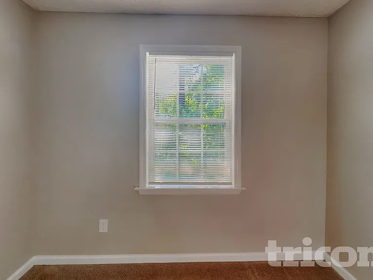 3328 Neptune Dr — Photo 12