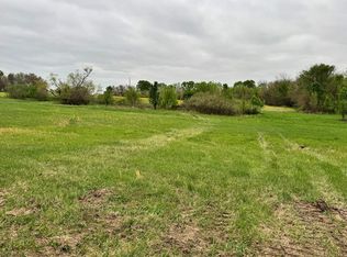 25207 E Cowherd Rd, Lees Summit, MO 64064