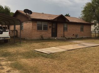 401 E 22nd St, Cameron, TX 76520