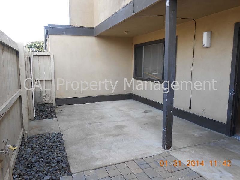 2nd image of 1021 Polk St Unit 18
