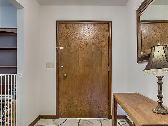 3rd image of 11689 Capitol Ave