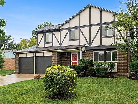 4th image of 2256 Presley Dr