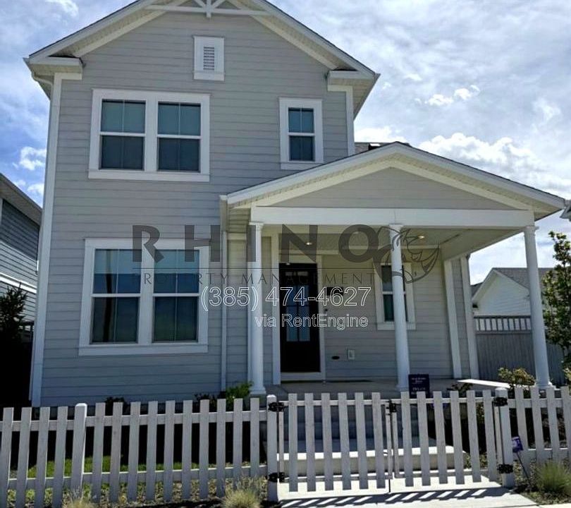 1st image of 863 Halvorsen Pkwy