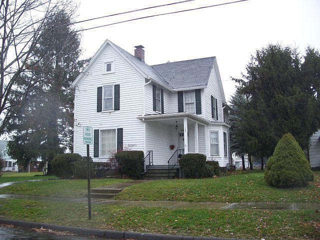 1st image of 121 Hope St