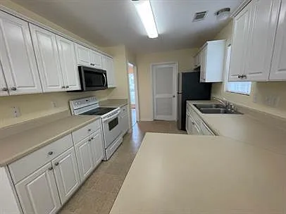 547 Cranberry Cir — Photo 6