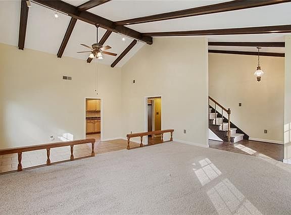 5th image of 822 Sheree Lyn Ct