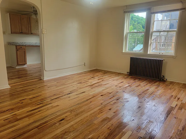99 Cummins St #2 — Photo 13