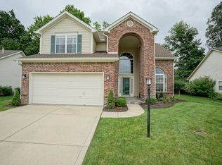 5875 Lost Oaks Dr, Carmel, IN