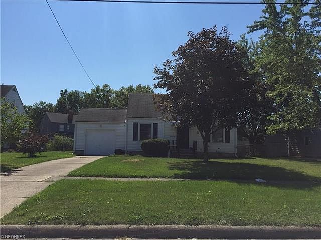 1st image of 929 W 23rd St