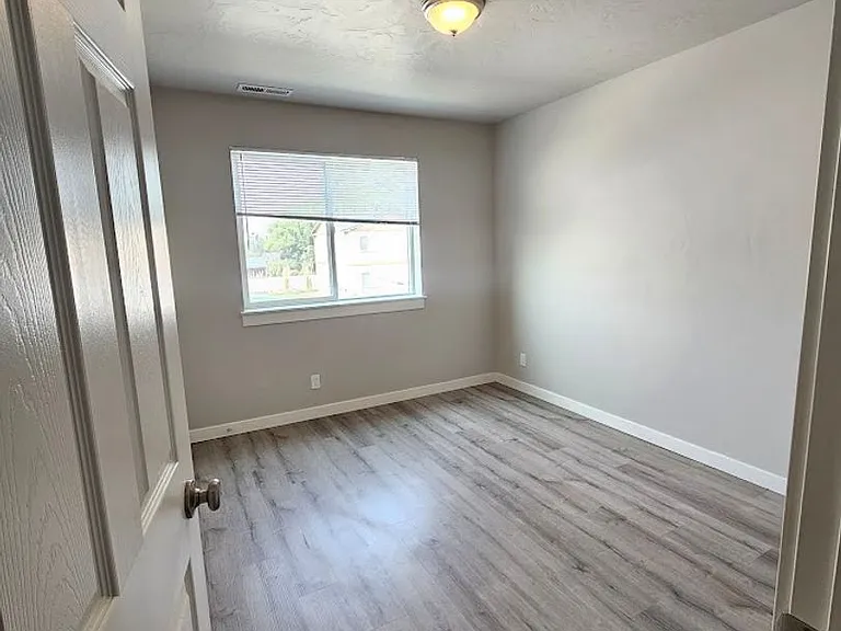 1011 Pirate Cove Dr — Photo 9