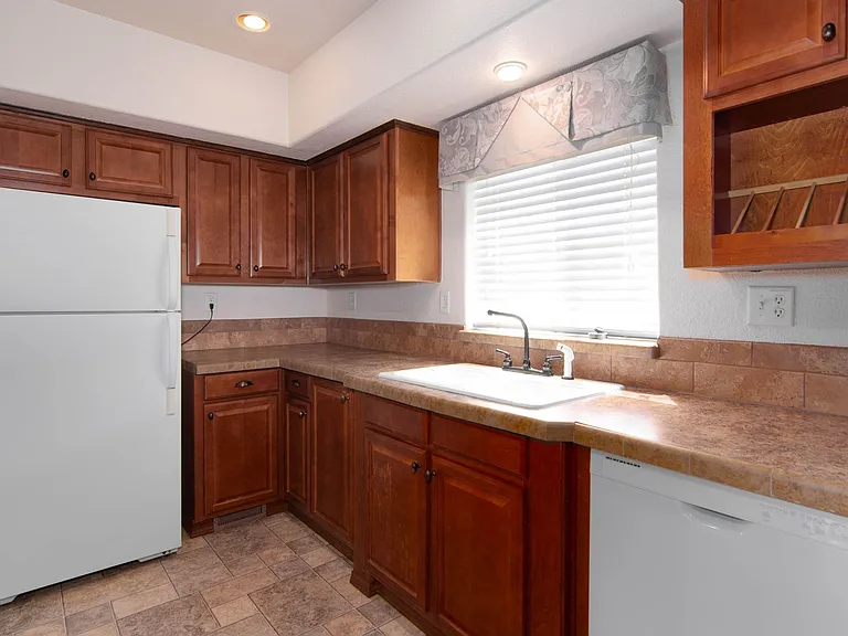8222 W White Rd — Photo 1