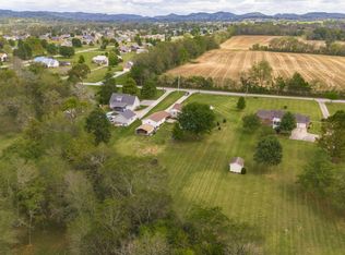 693 Greenfield Ln, Castalian Springs, TN 37031