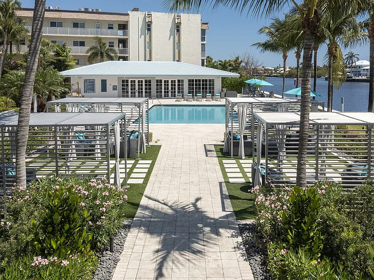 Bermuda Cay — Photo 21