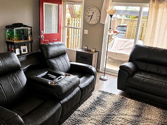 5th image of 31083 Hoover Rd #12