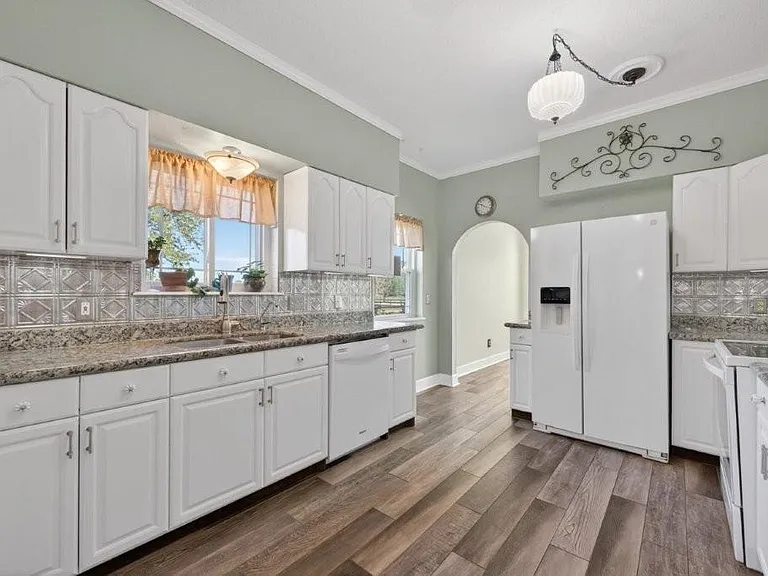 6610 Sprigg St — Photo 21