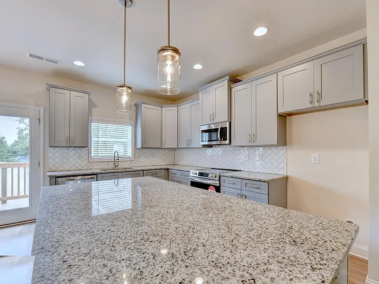 5477 Blossomwood Trl — Photo 16