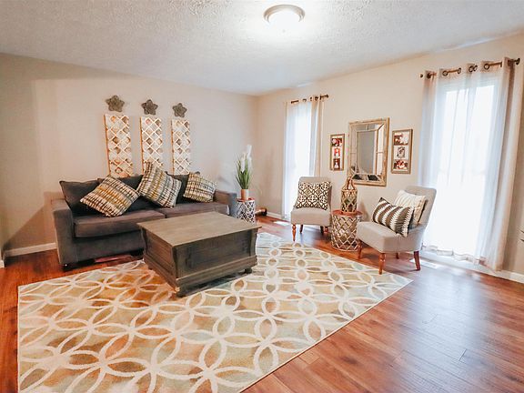 5th image of 1013 Wedgewood Dr
