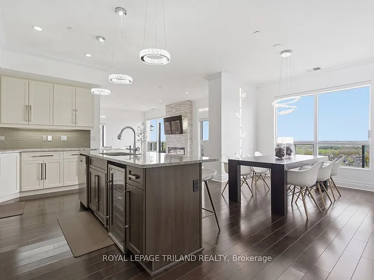 240 Villagewalk Blvd #1403 — Photo 4