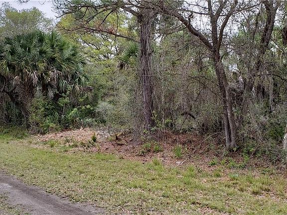 5th image of 18134 42 Garth Ave