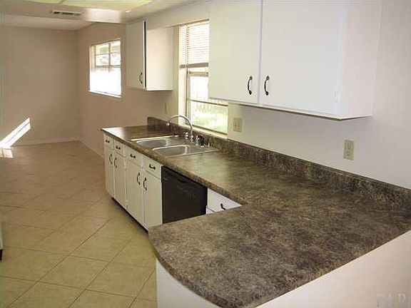 3rd image of 8380 Harbour Square Dr