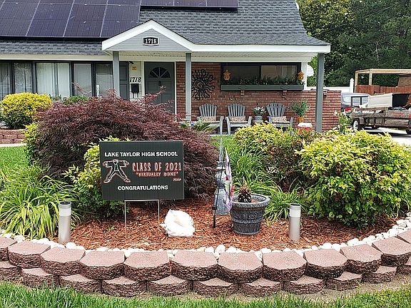 Manicured Landscaping