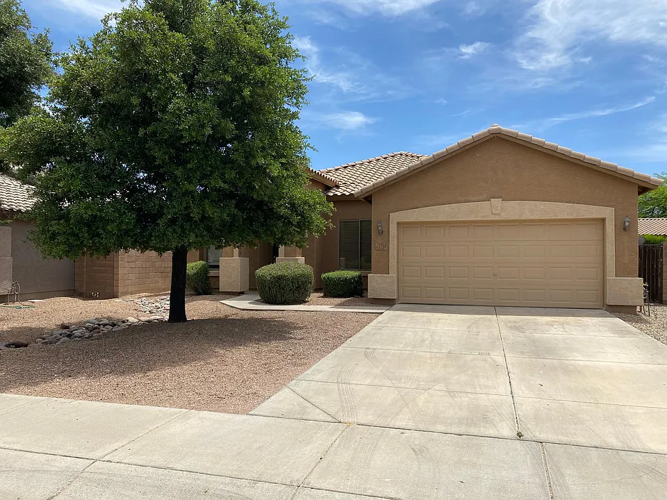 1763 E Wildhorse Pl