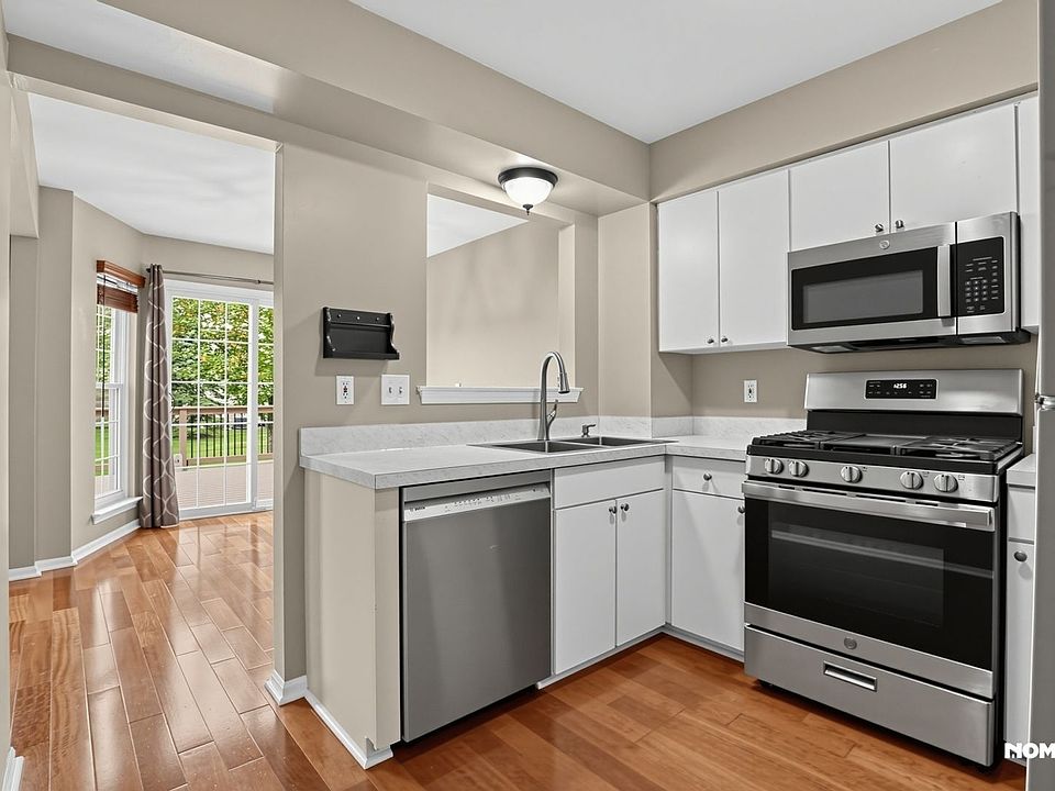4156 Hunters Cir E, photo 9
