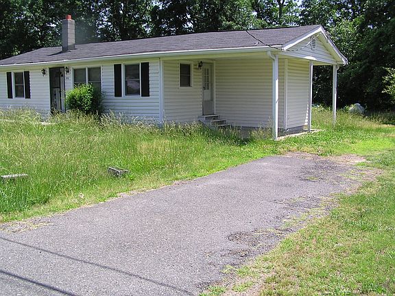 2nd image of 5702 Lucas St