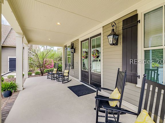 4th image of 36 Oldfield Village Rd