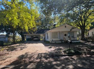 3310 Charlie Ave, Pascagoula, MS 39581