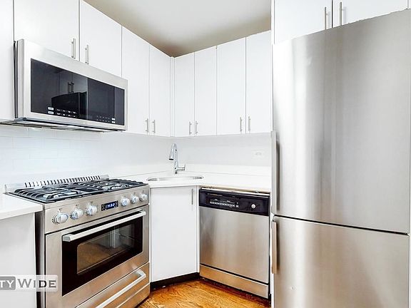3rd image of 145 E 16th St #9R