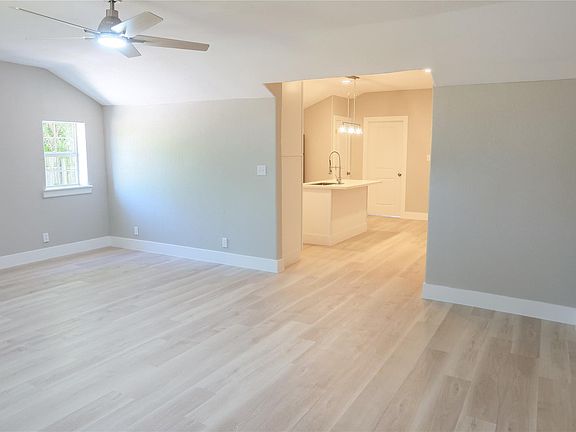 4th image of 8414 De Priest St