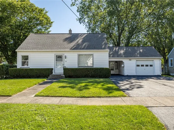 150 Crossfield Rd, Rochester, NY 14609
