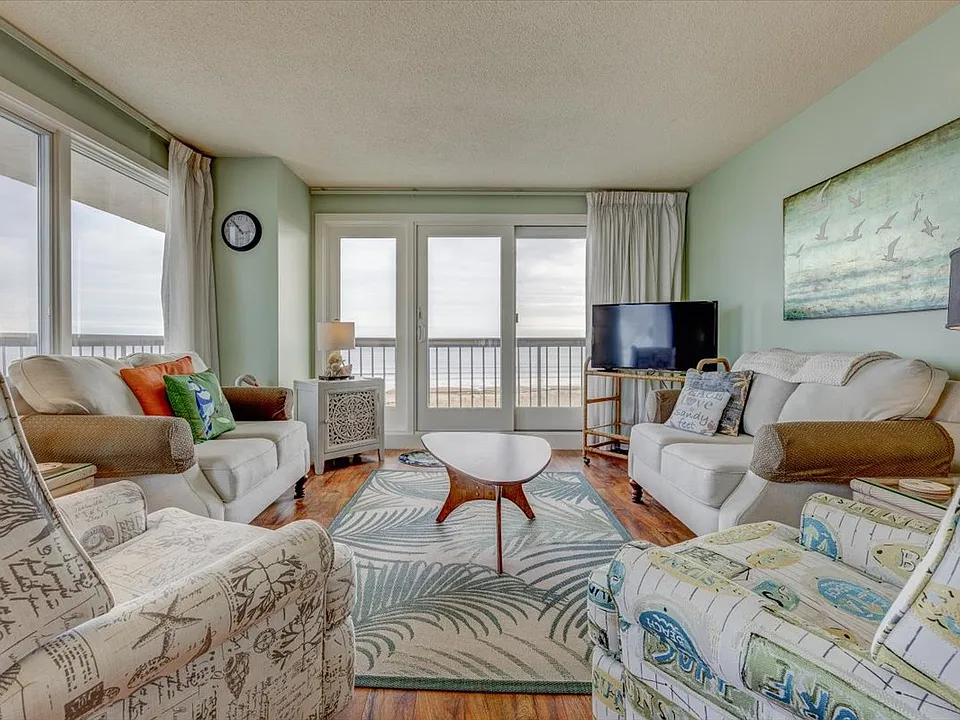 1 Seacliff Ave #3A