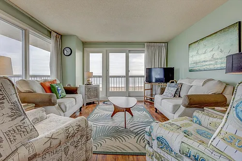 1 Seacliff Ave #3A Photo 1