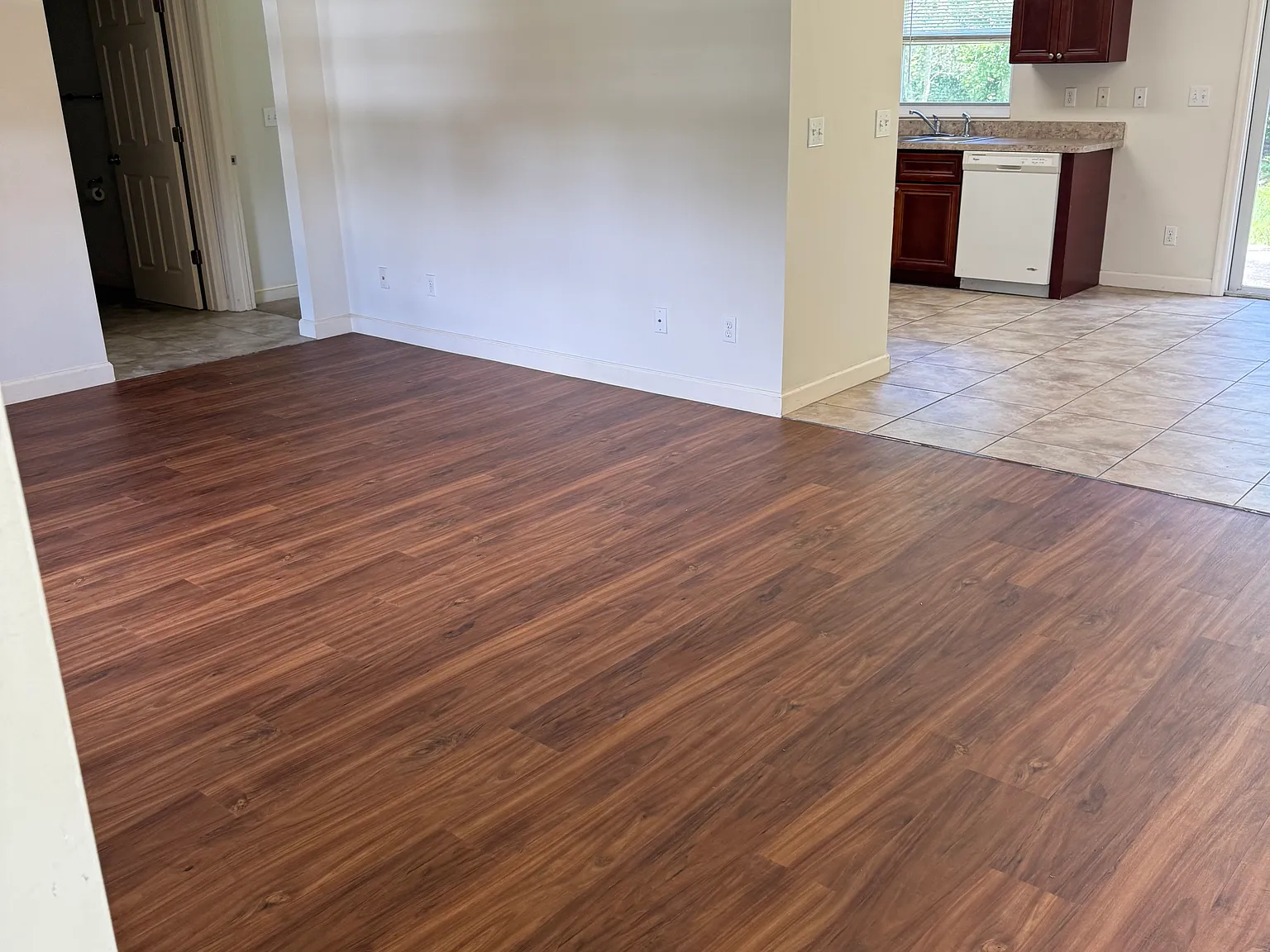 3 bed, $1,995 — Photo 2