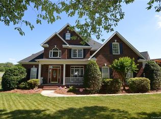 3001 Cardigan Ct, Matthews, NC 28104