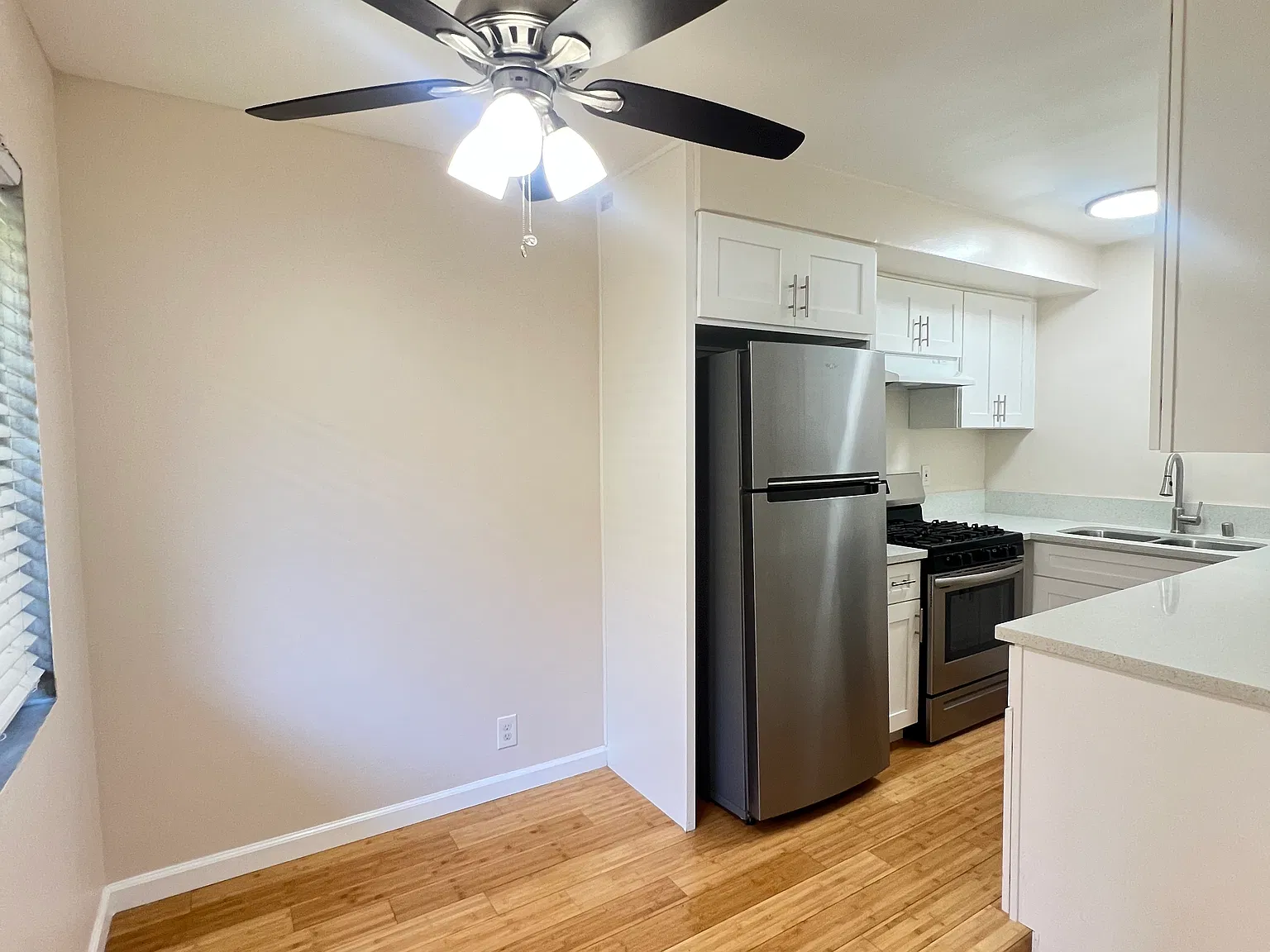 2637 Centinela Ave — Photo 4