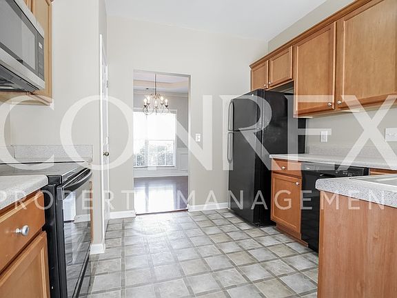 4th image of 102 Plum Orchard Ct