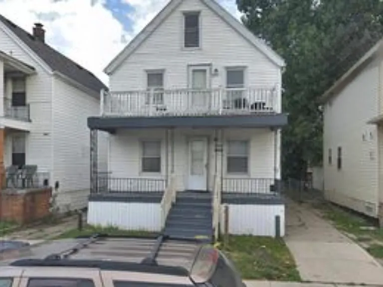 2255 Danforth St — Photo 1