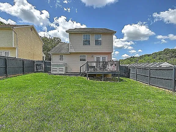 112 Boardwalk — Photo 4