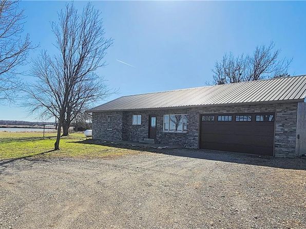 25237 NW Barton Rd, Westphalia, KS 66093