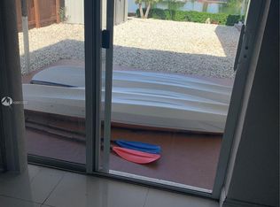 248 SW 8th Ave #1-2, Hallandale, FL 33009