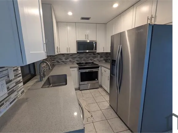 1384 Birkdale Dr, Wellington, FL 33414